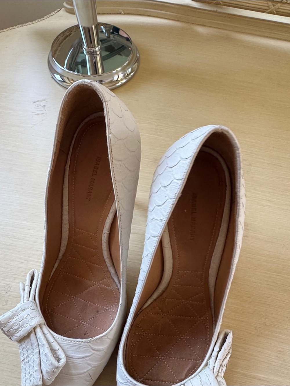 Isabel Marant Cream Pointed-Toe Bow Pumps - Picture 4 of 6